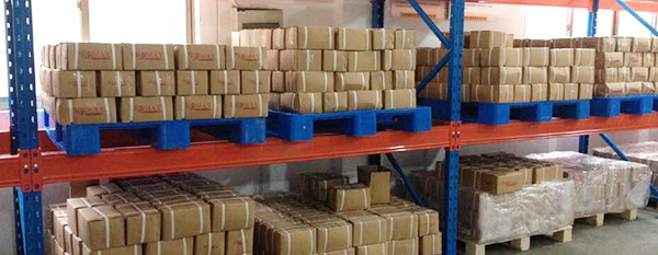 橫梁式貨架塑料托盤如何選擇?