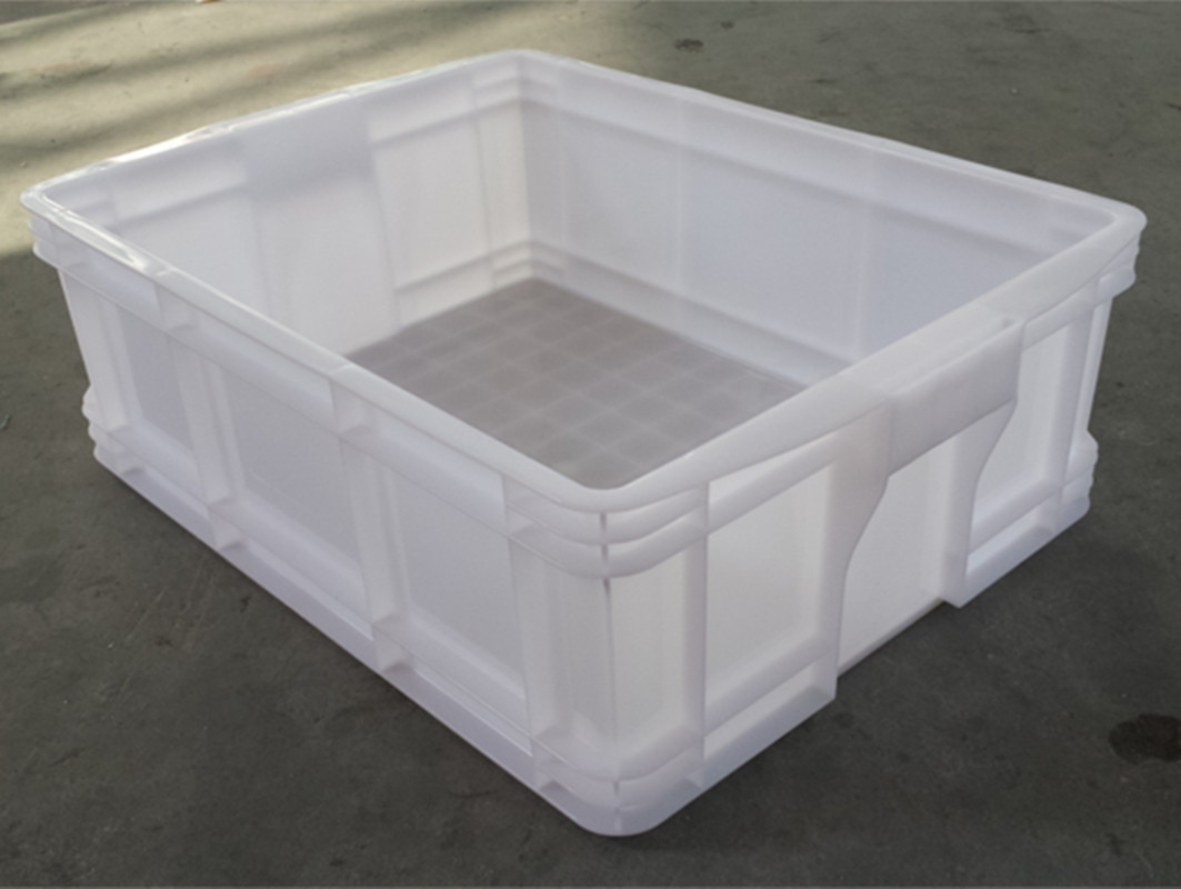 白色食品塑料周轉箱，衛生干凈看得見