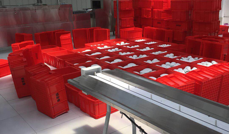 叮咚，這里有你的餐具周轉(zhuǎn)箱批發(fā)價格