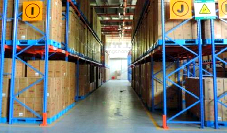 托盤塑料托盤，貨架上使用，有哪些注意點(diǎn)？