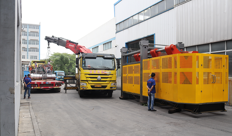 “智”造托盤，吹塑托盤廠家引進(jìn)新設(shè)備~