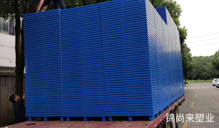 塑料托盤廠家，淺析如何打包托盤？