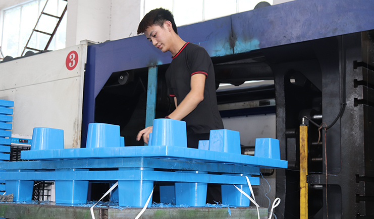 塑料托盤生產(chǎn)