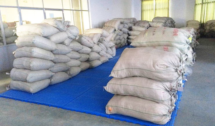 3000噸茶葉被泡，9000萬元沒了，老板痛哭！用塑料托盤關(guān)鍵時刻撤離快！