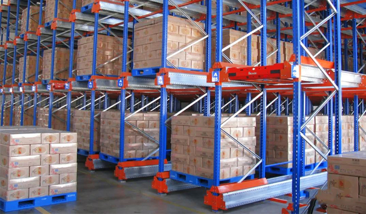 叉車(chē)托盤(pán)、周轉(zhuǎn)托盤(pán)和貨架托盤(pán)怎么選?看看專(zhuān)業(yè)師傅的經(jīng)驗(yàn)之談