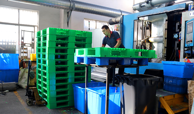 塑料托盤生產(chǎn)設(shè)備機(jī)器