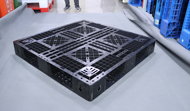 塑料托盤出口全解析：流程、市場與風(fēng)險應(yīng)對策略