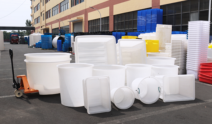 滾塑牛筋塑料桶用途大全